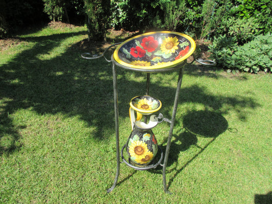 An old fashioned object but always elegant!