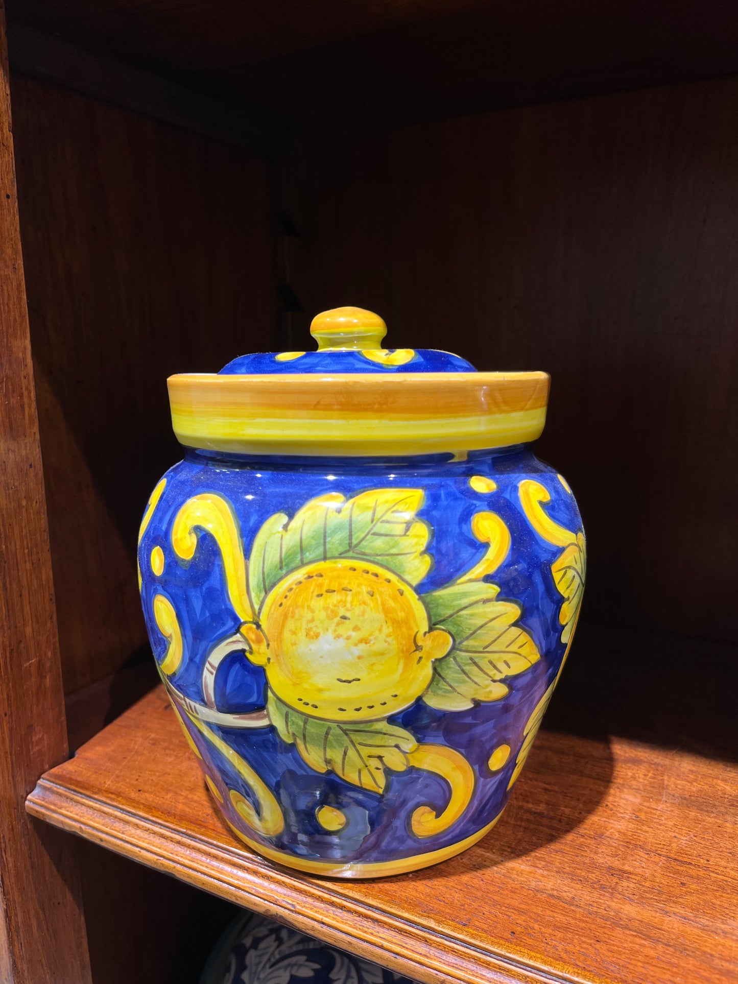 Ceramic cookie jar