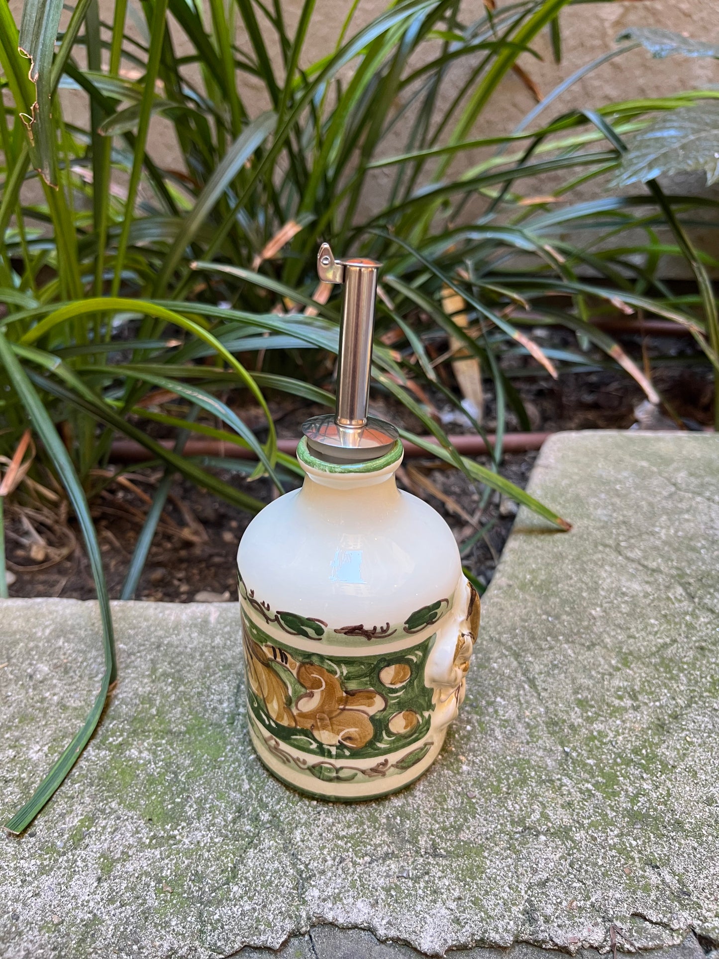 Ceramic oil dispenser