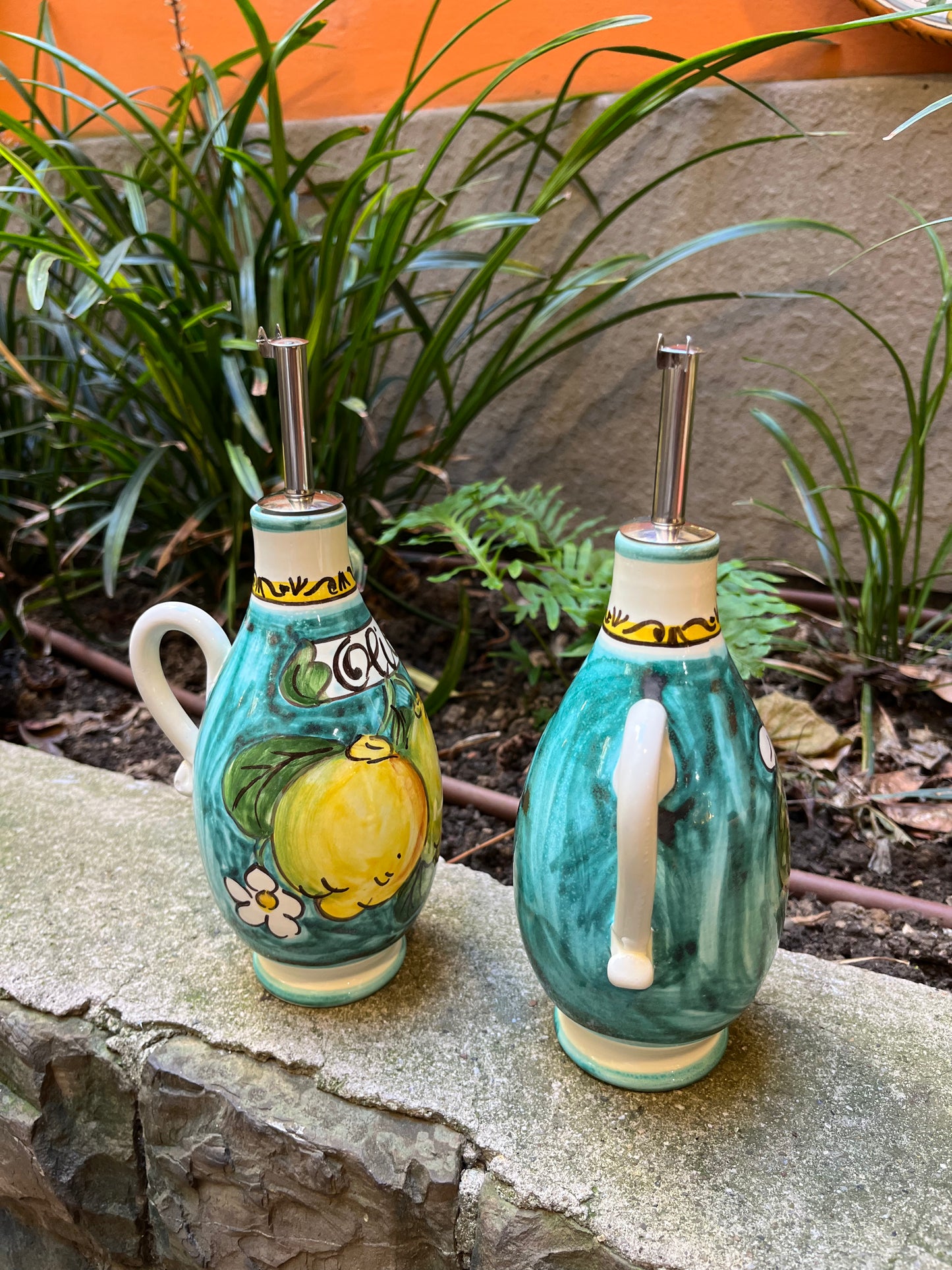 Ceramic oil dispenser