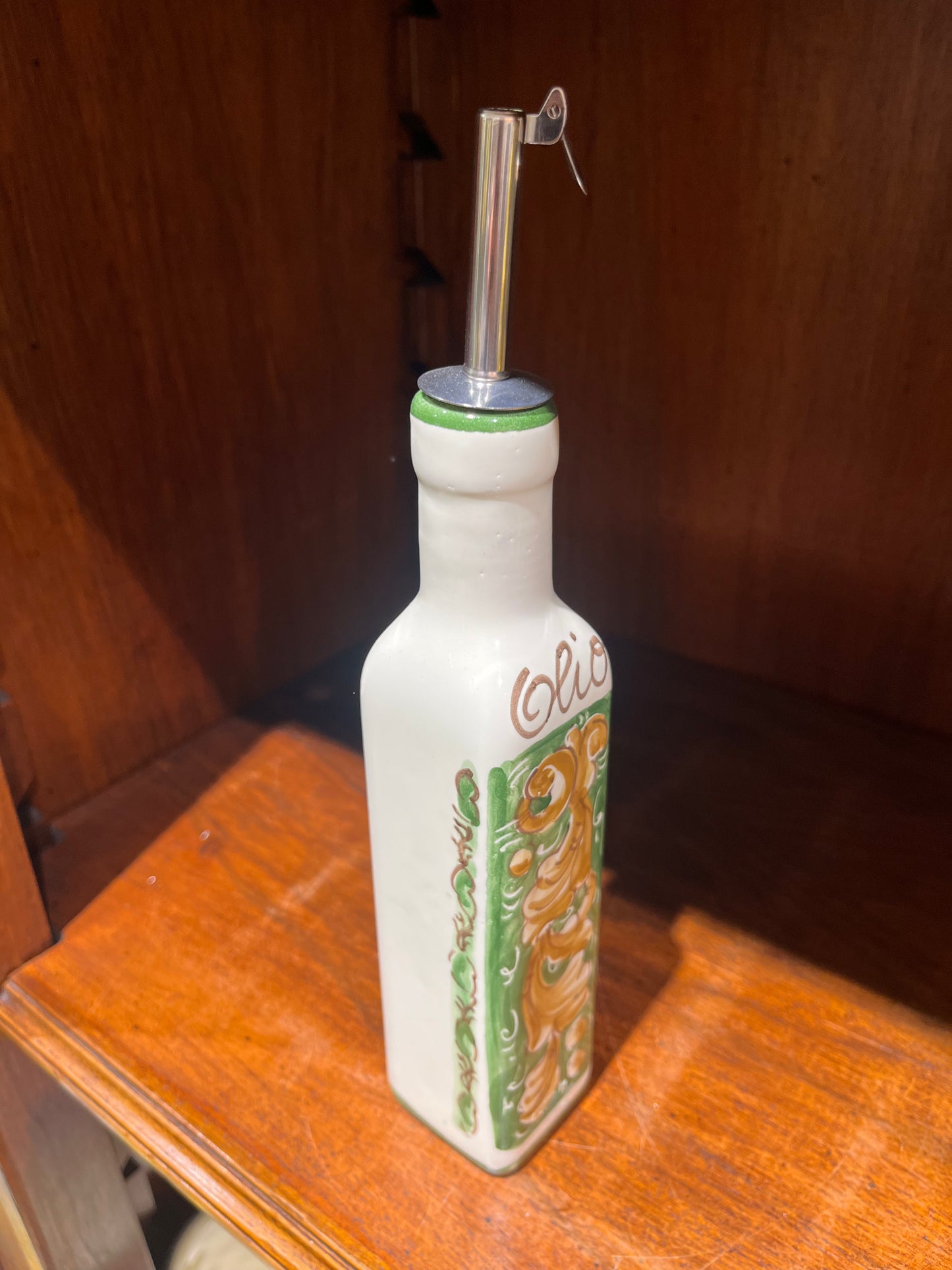 Ceramic oil dispenser