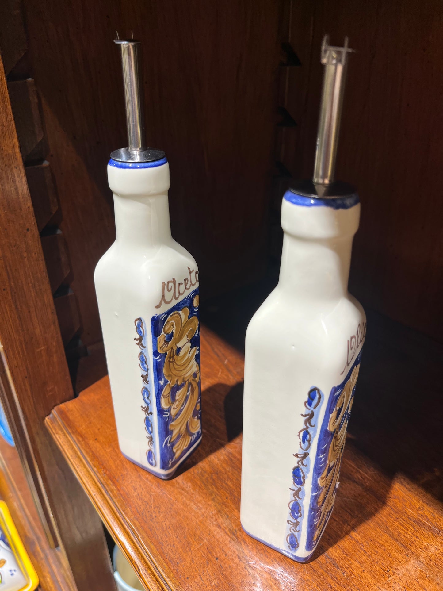 Ceramic oil dispenser