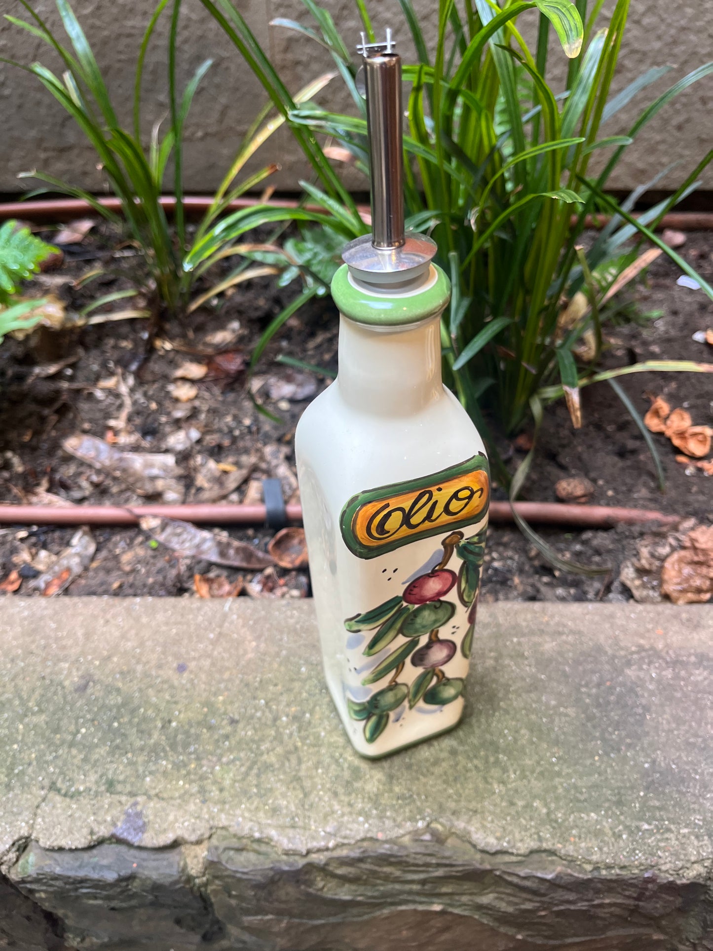 ceramic oil dispenser