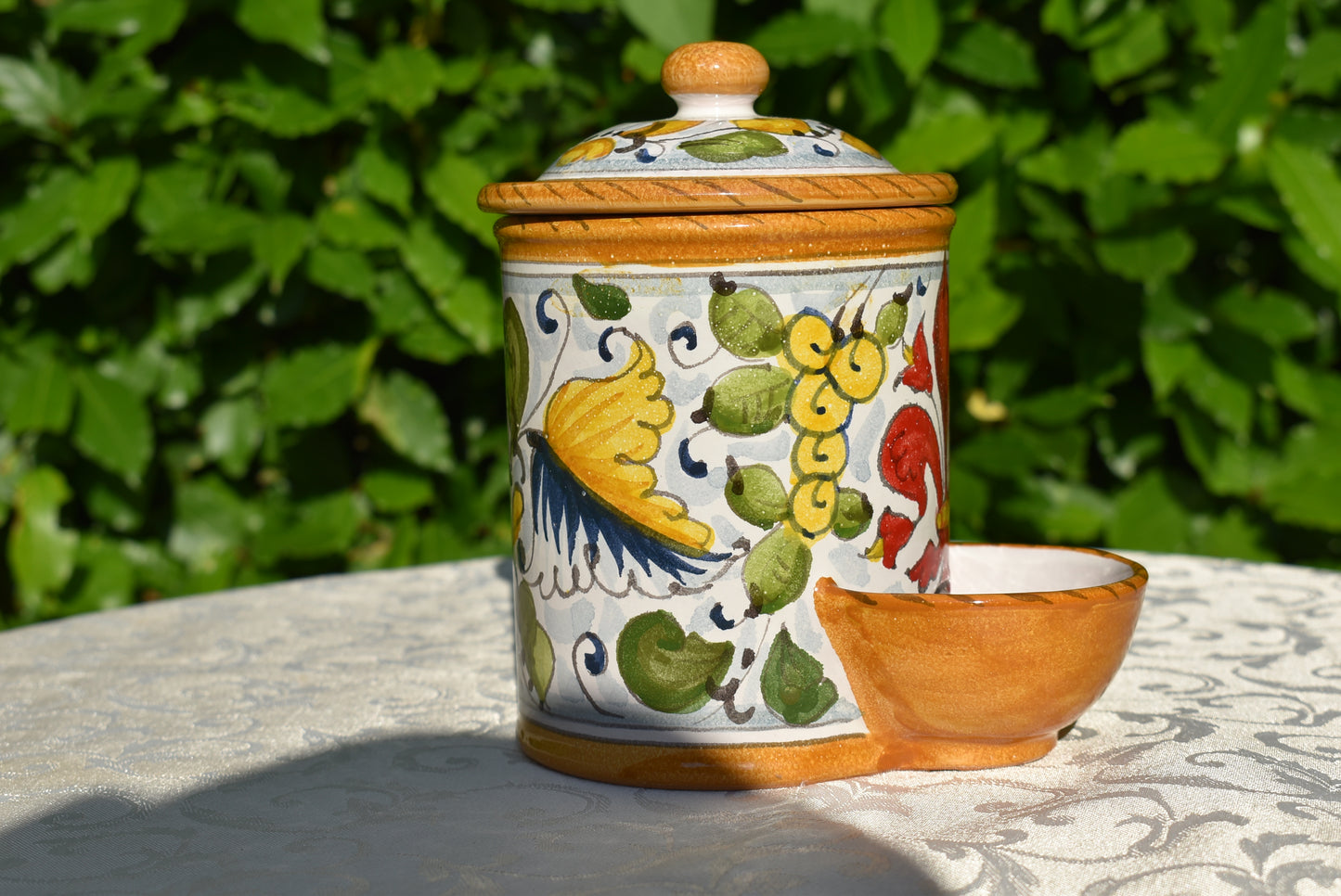Ceramic container jar