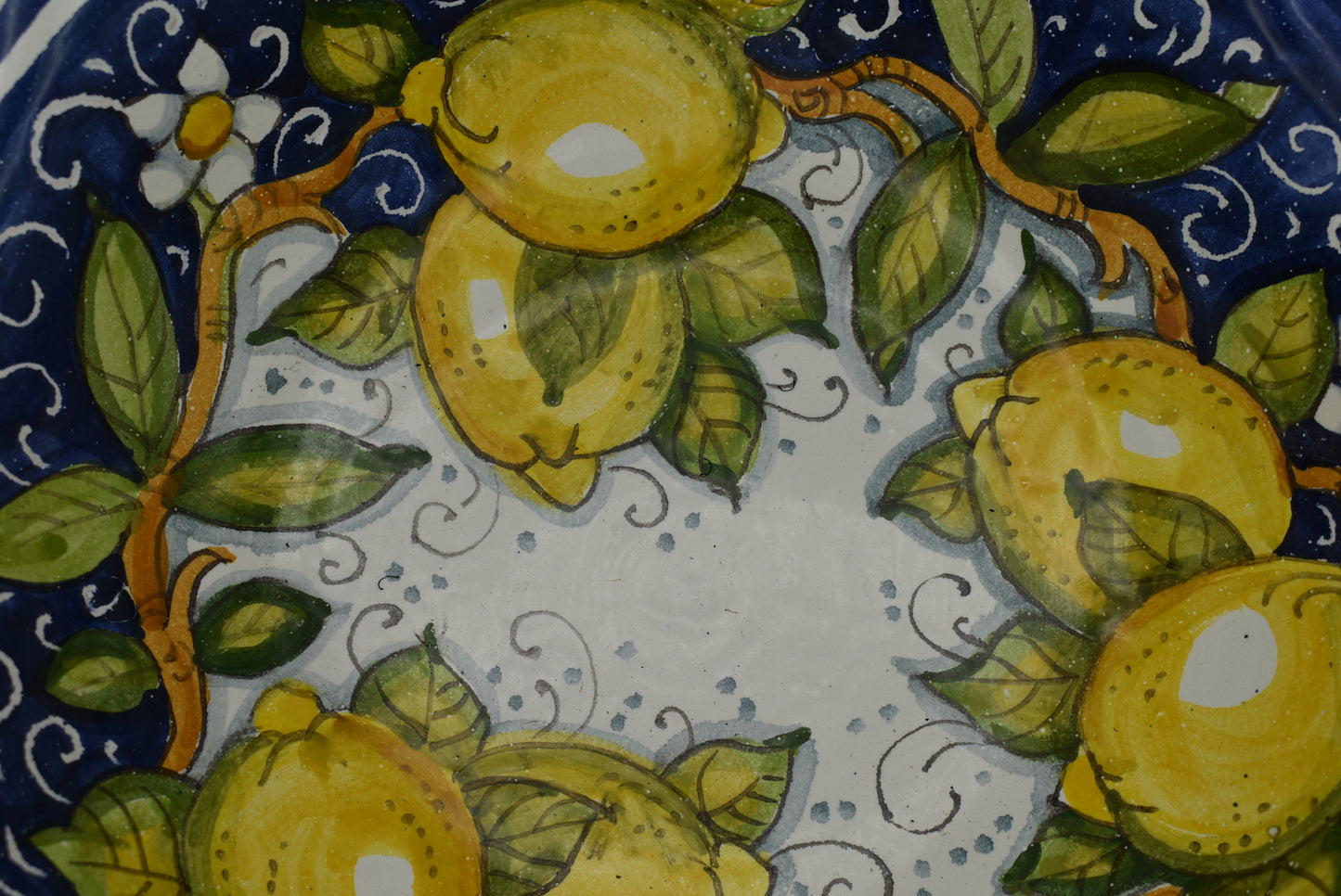 centrotavola in ceramica per tavolo