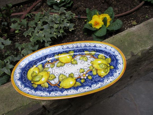 piatto in ceramica fatto a mano