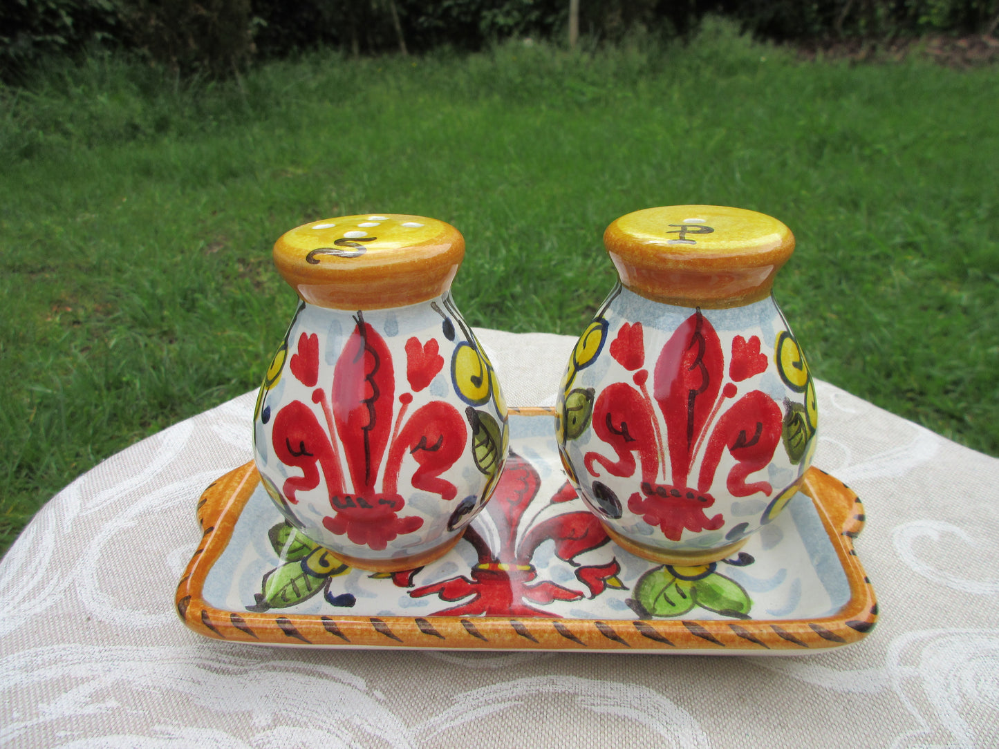 Set sale e pepe in ceramica