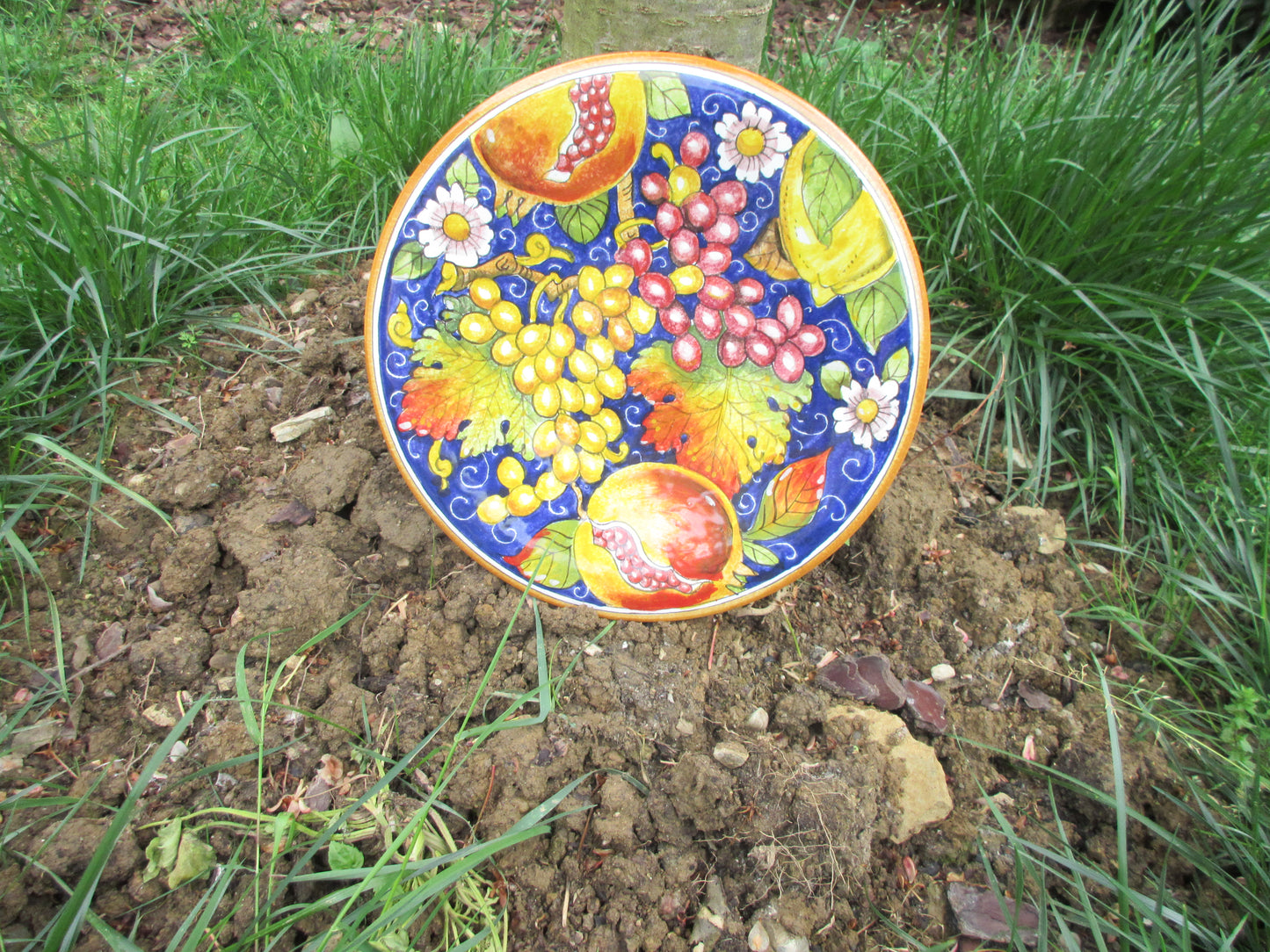 piatto in ceramica fatto a mano