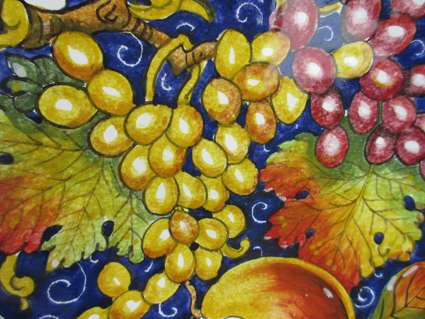 piatto in ceramica fatto a mano