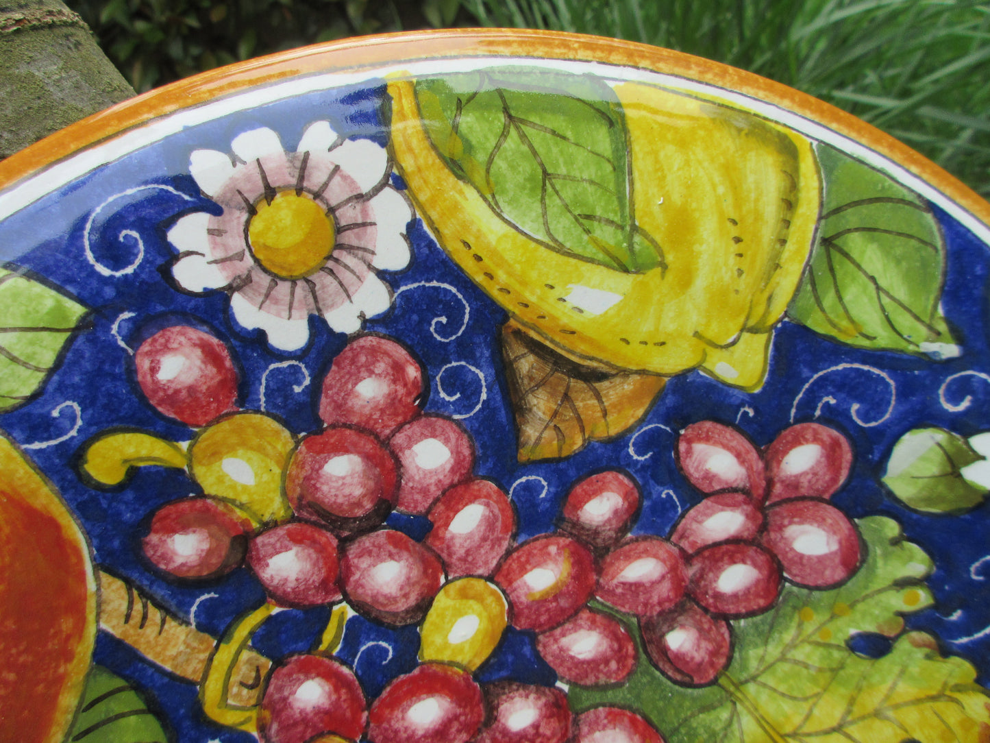 piatto in ceramica fatto a mano