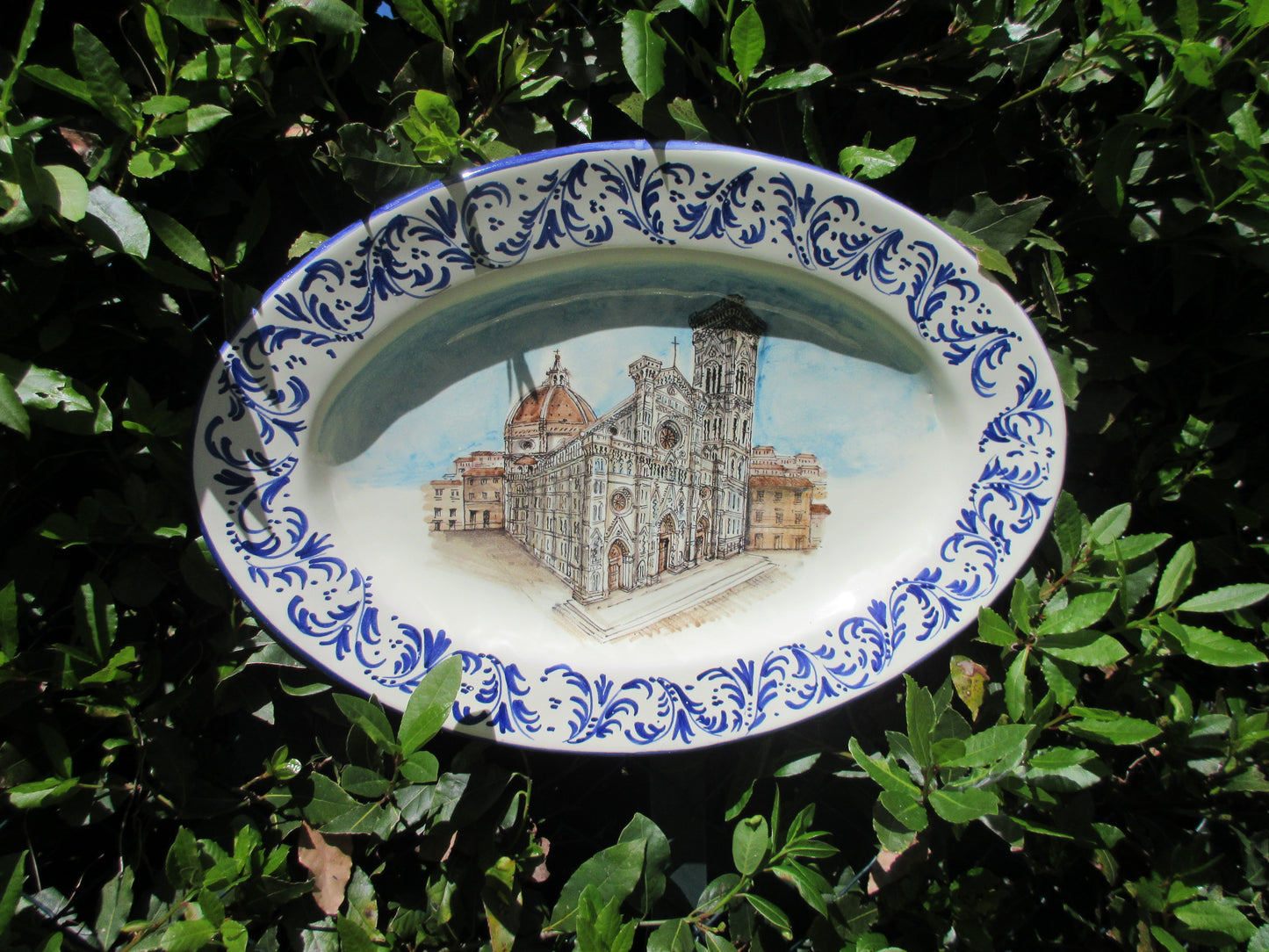 piatto in ceramica fatto a mano