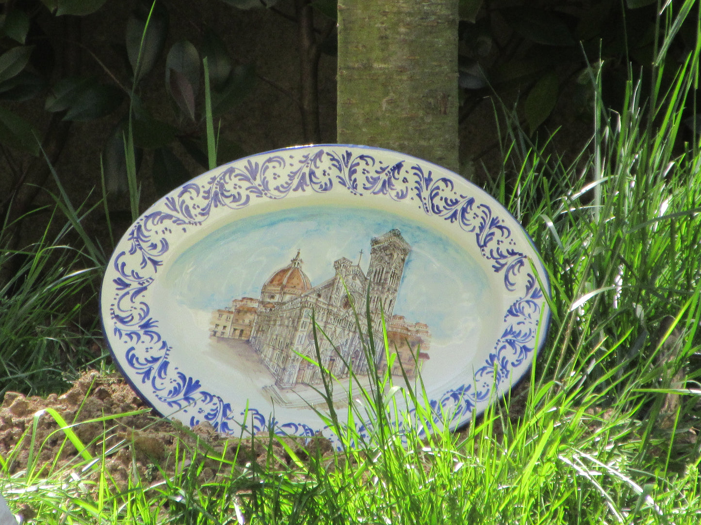 piatto in ceramica fatto a mano