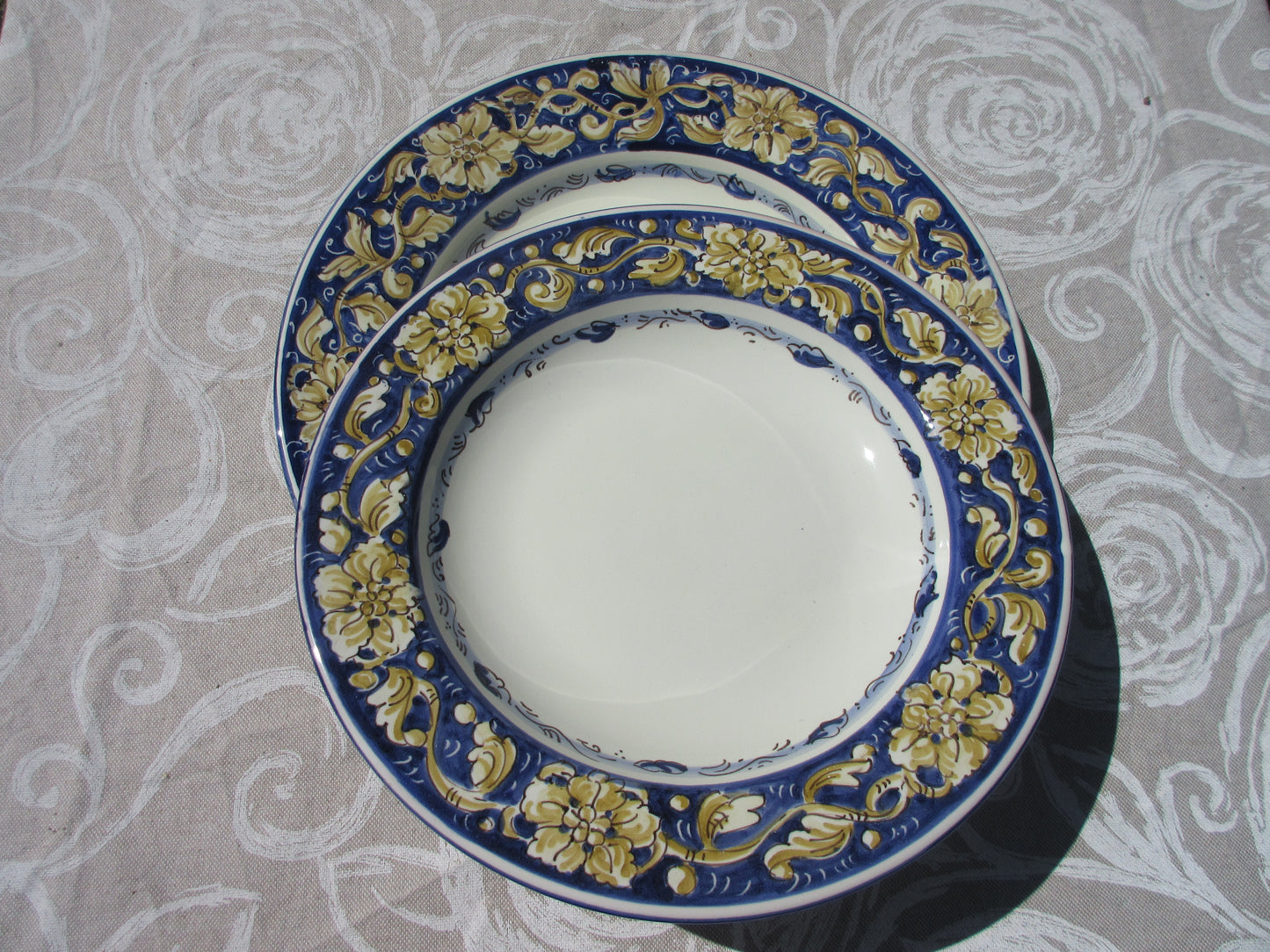 Piatti in ceramica