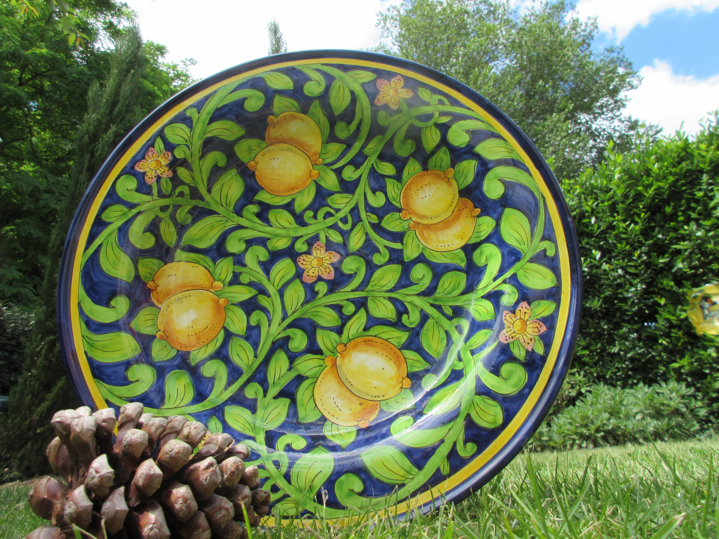 Piatto in ceramica