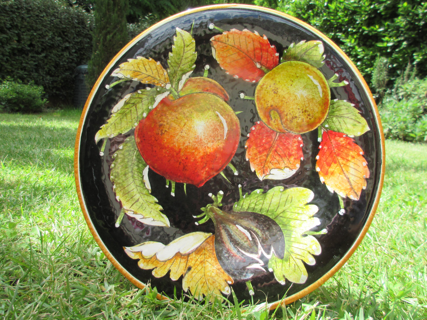 set di piatti in ceramica