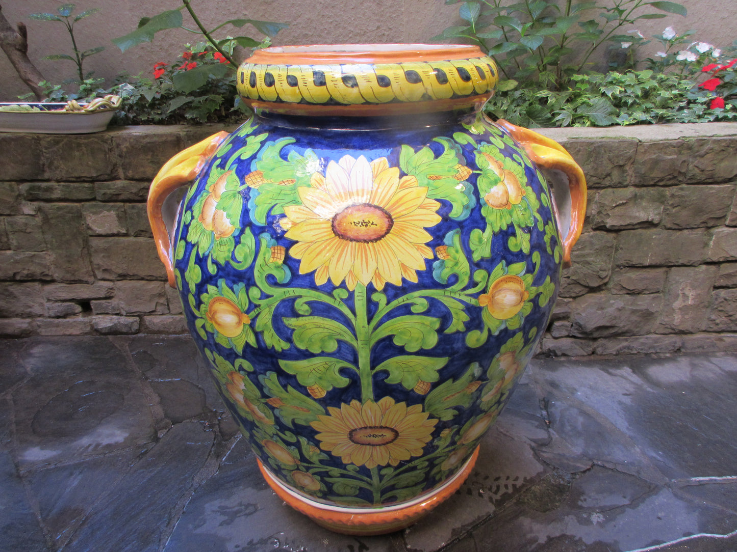 ceramic urns indoor