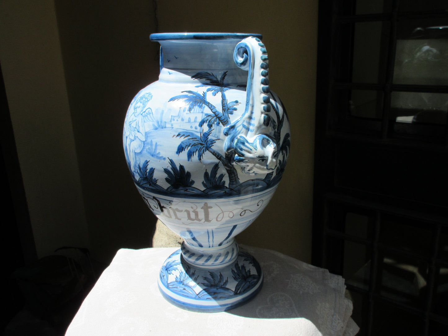 vasi in ceramica per l'arredamento della casa