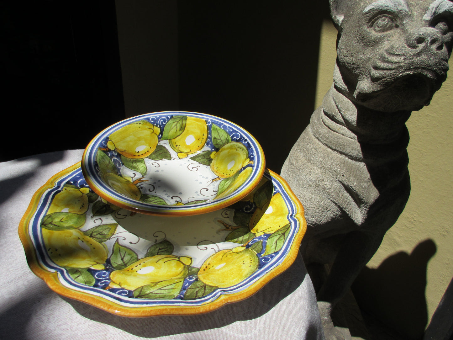 piatti in ceramica fatti a mano