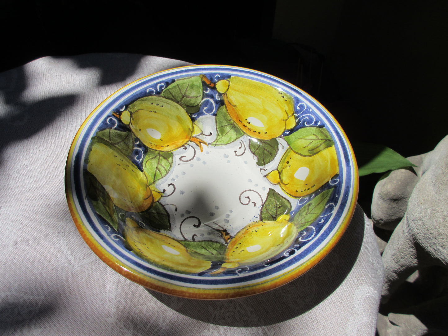 piatti in ceramica fatti a mano
