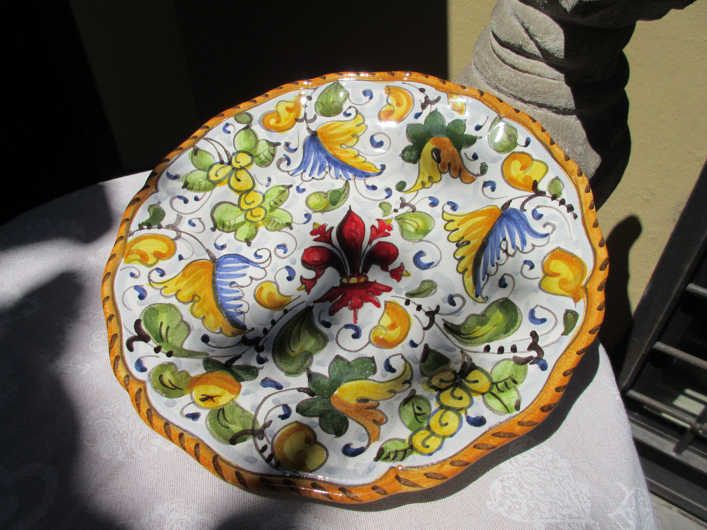 Set di piatti in ceramica
