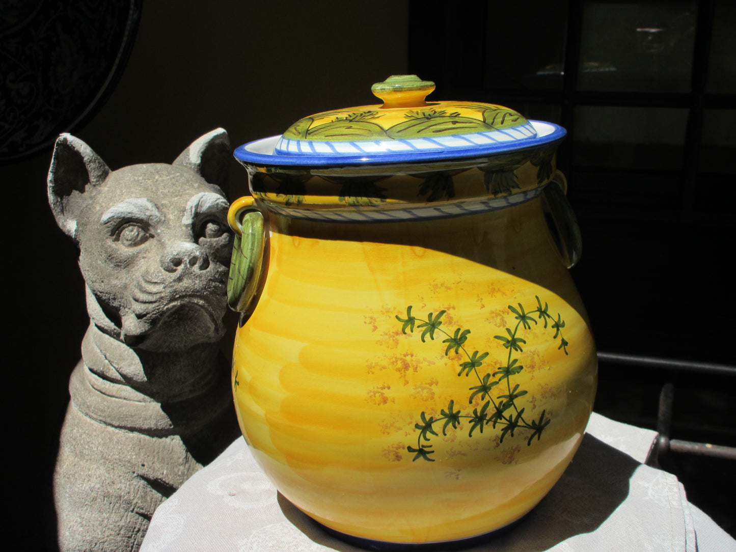 contenitore in ceramica