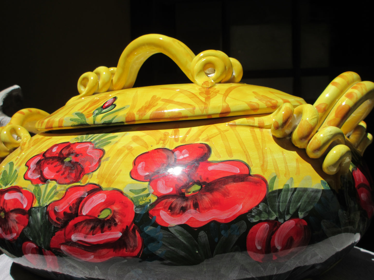 zuppiera in ceramica