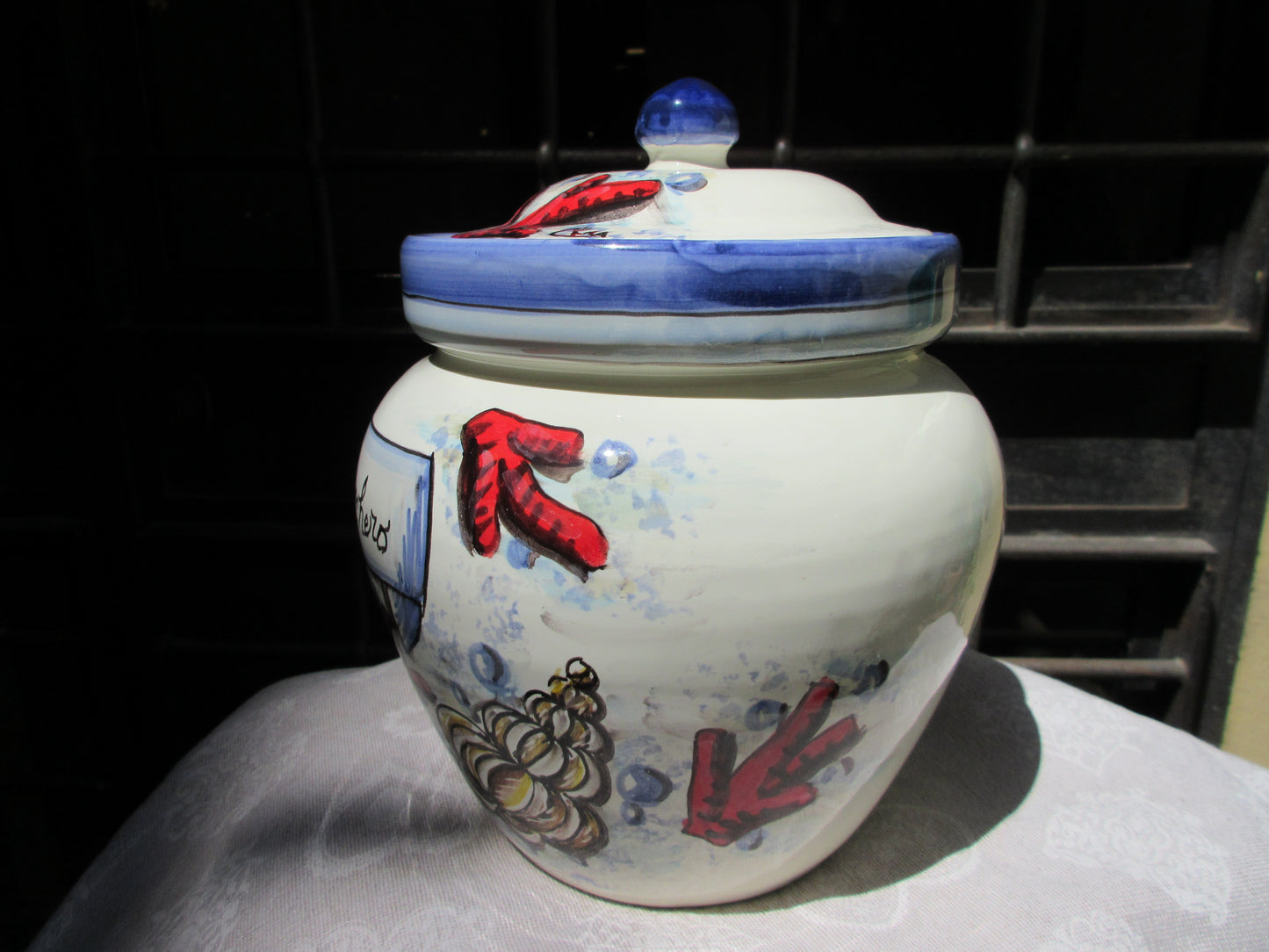 contenitore in ceramica
