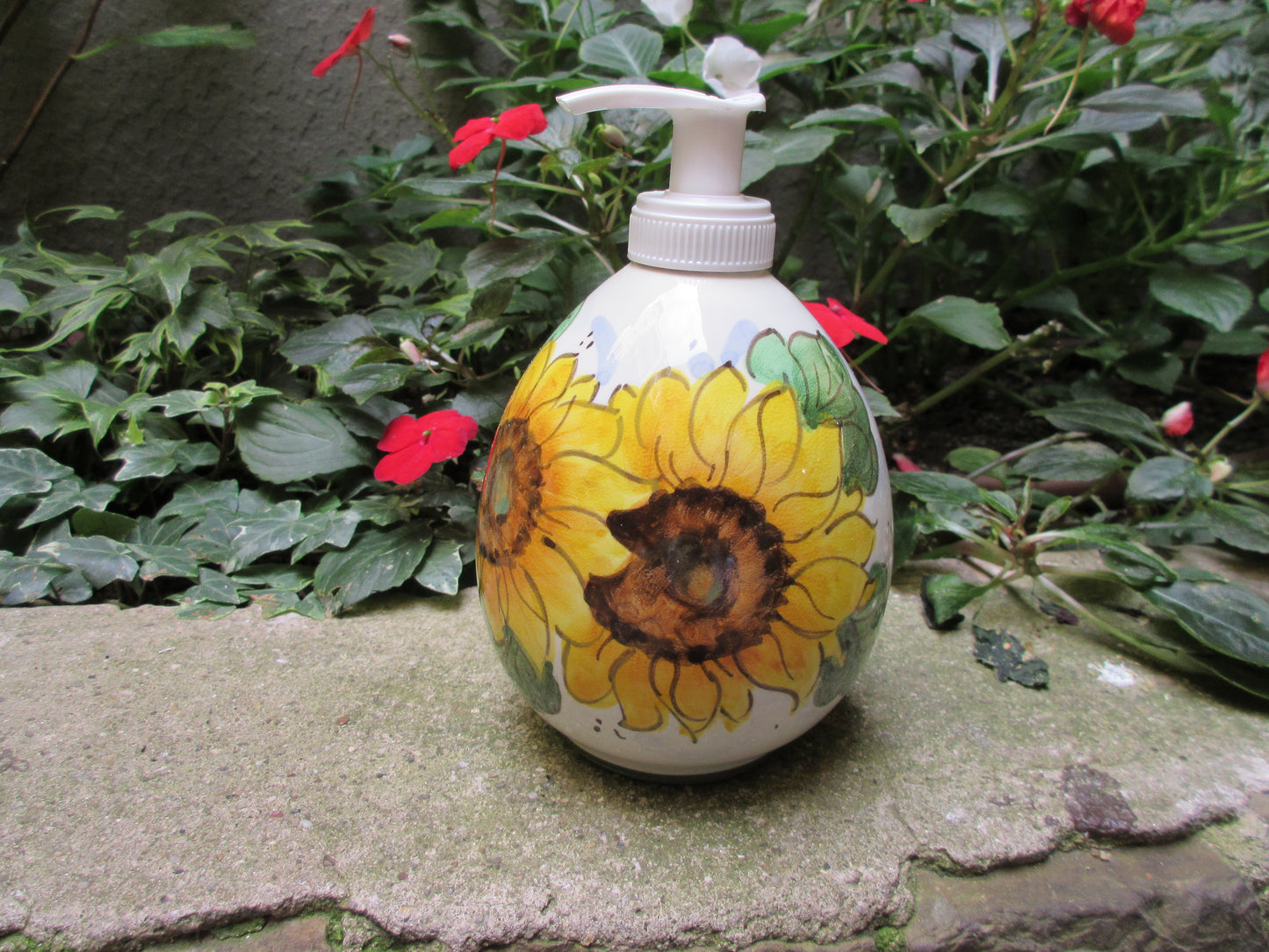 distributore di sapone in ceramica