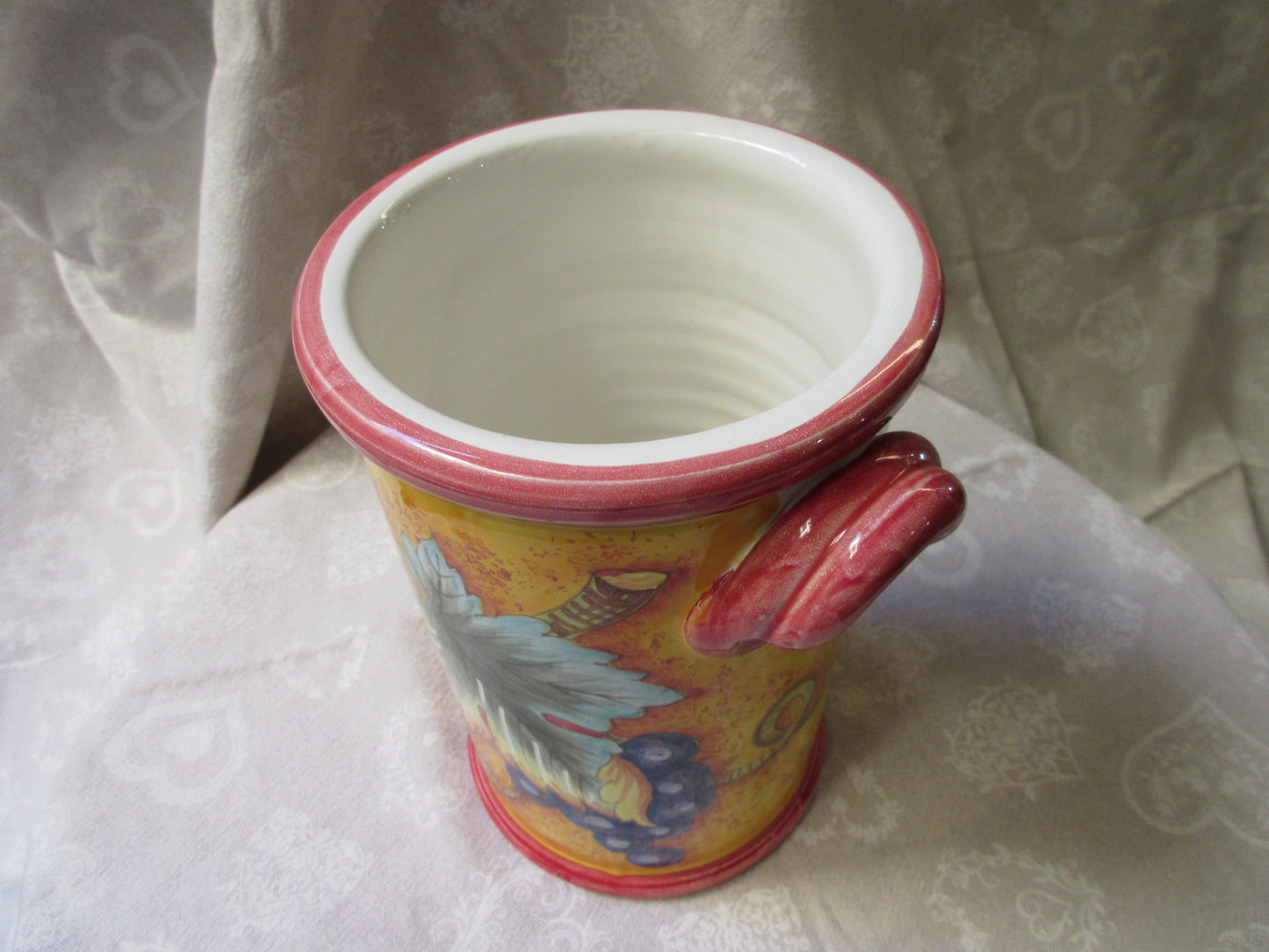 Ceramic utensil holder