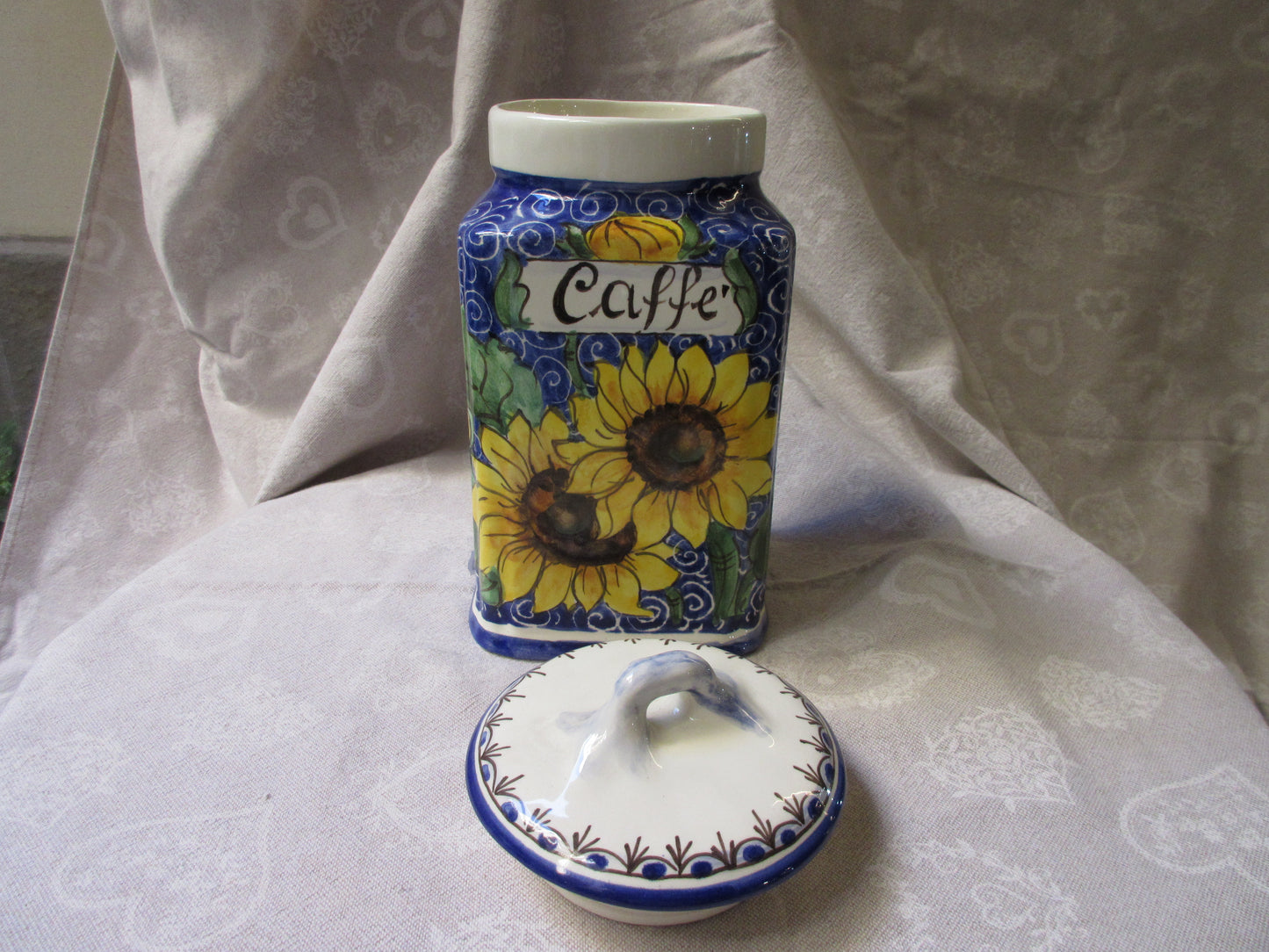contenitore in ceramica