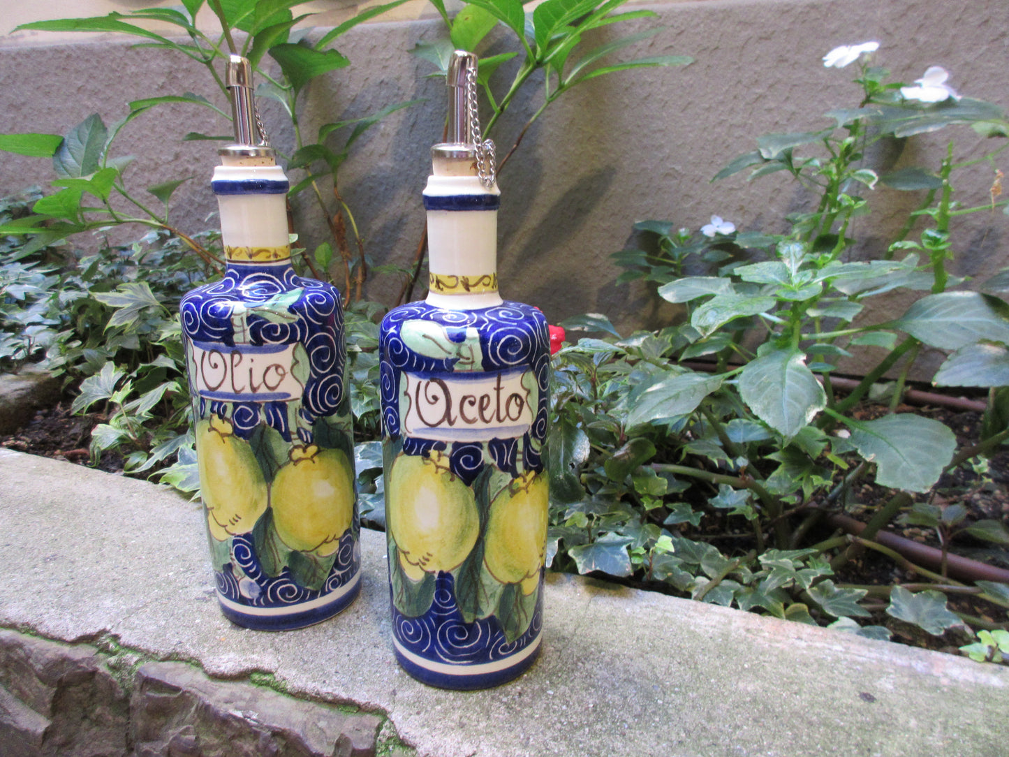 ceramic oil and vinegar set