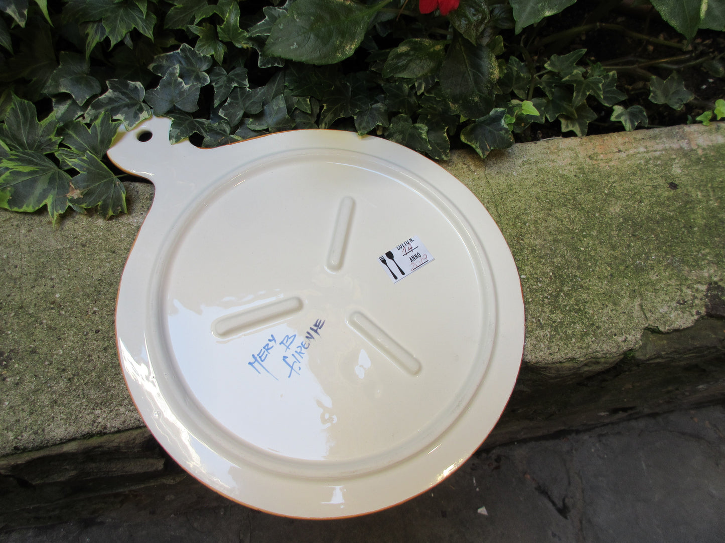 ceramic trivet