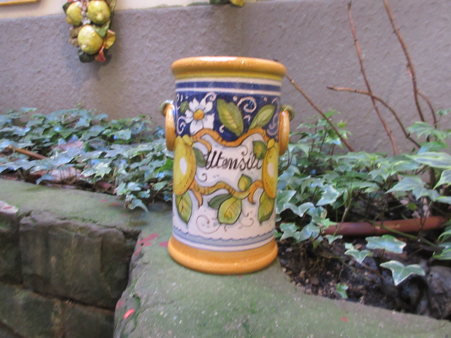 portautensili in ceramica