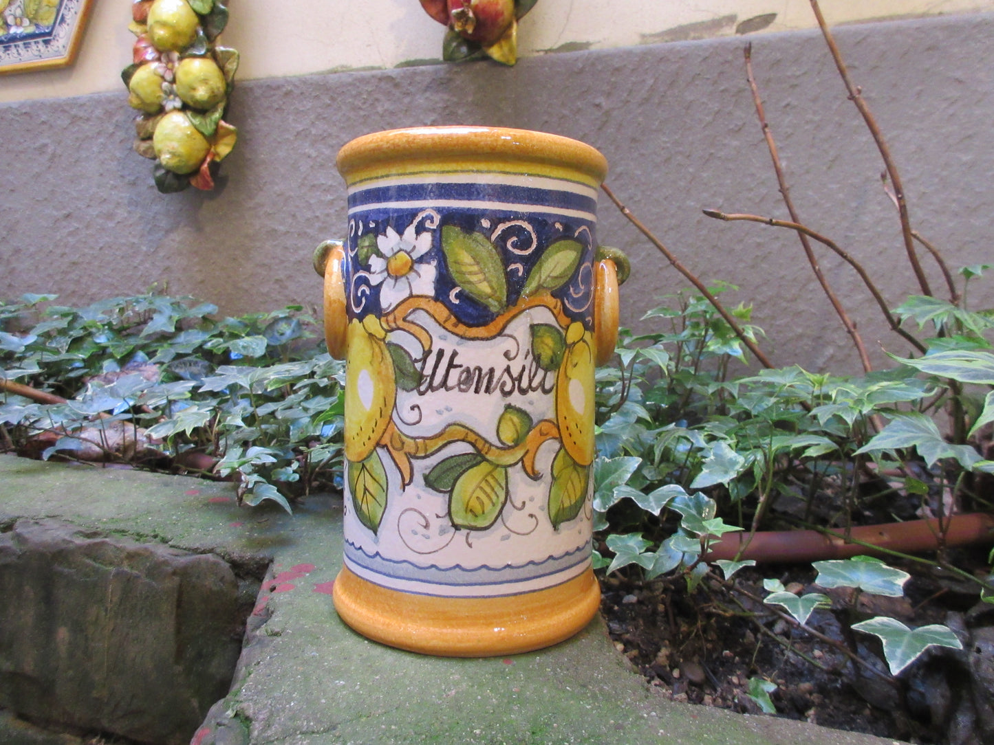 portautensili in ceramica