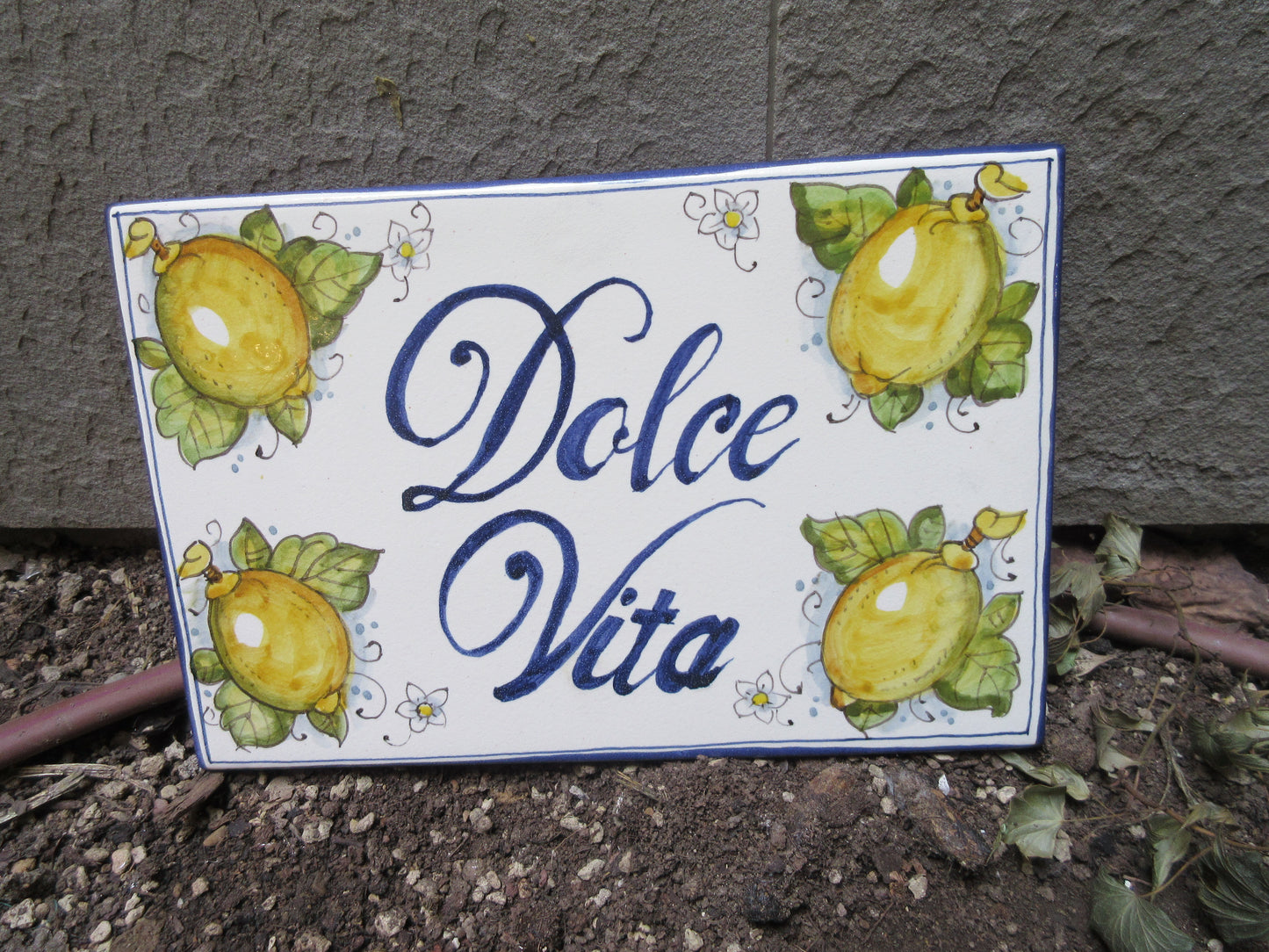 Ceramic tile