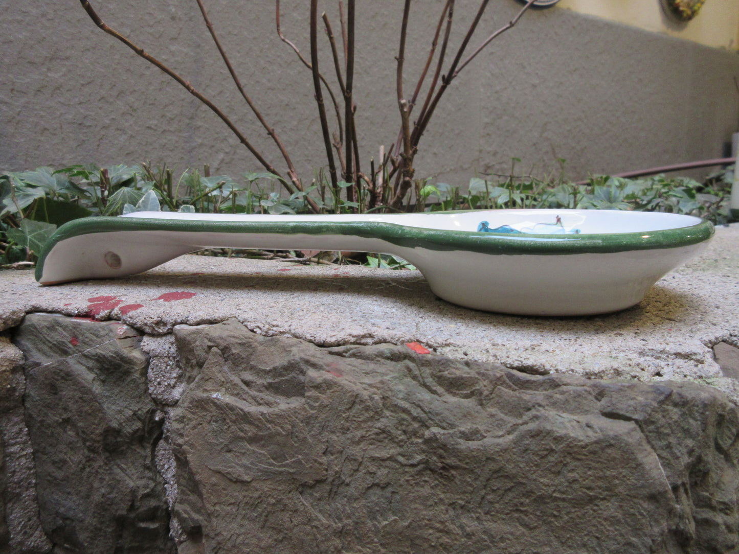Ceramic spoon rest