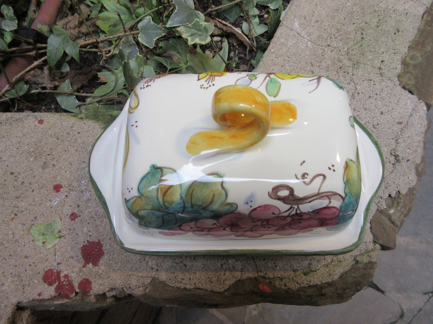 Ceramic butter dish