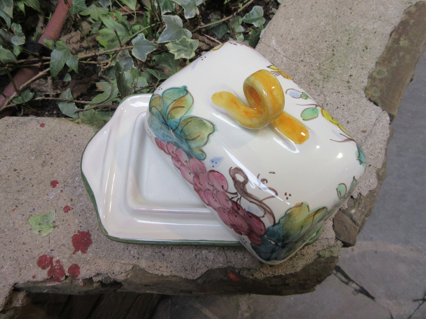Ceramic butter dish