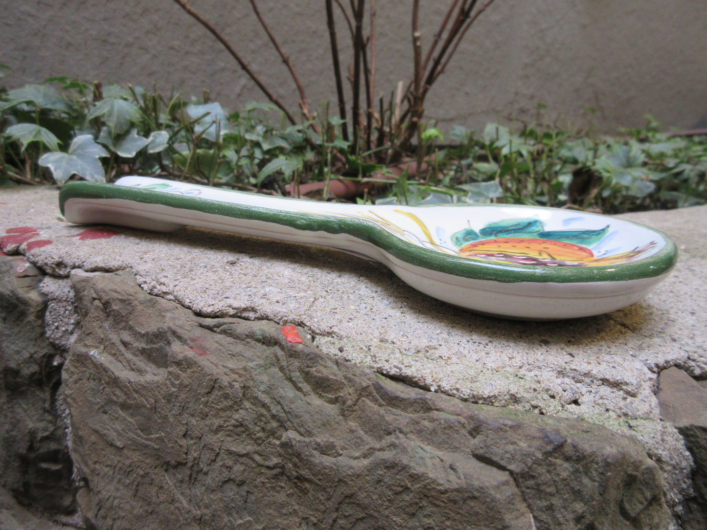 Ceramic spoon rest