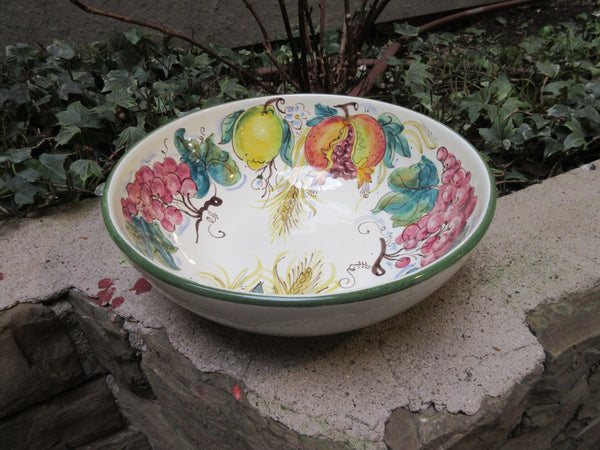 Ceramic bowl for kitchen