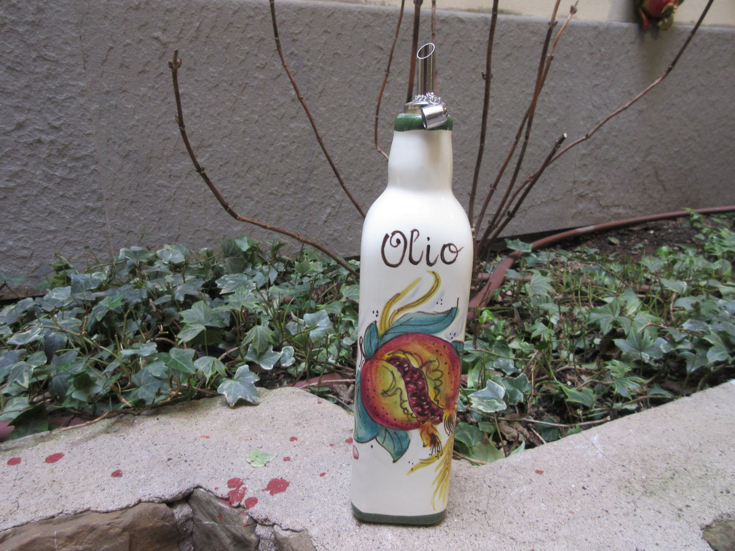 Ceramic oil and vinegar dispenser