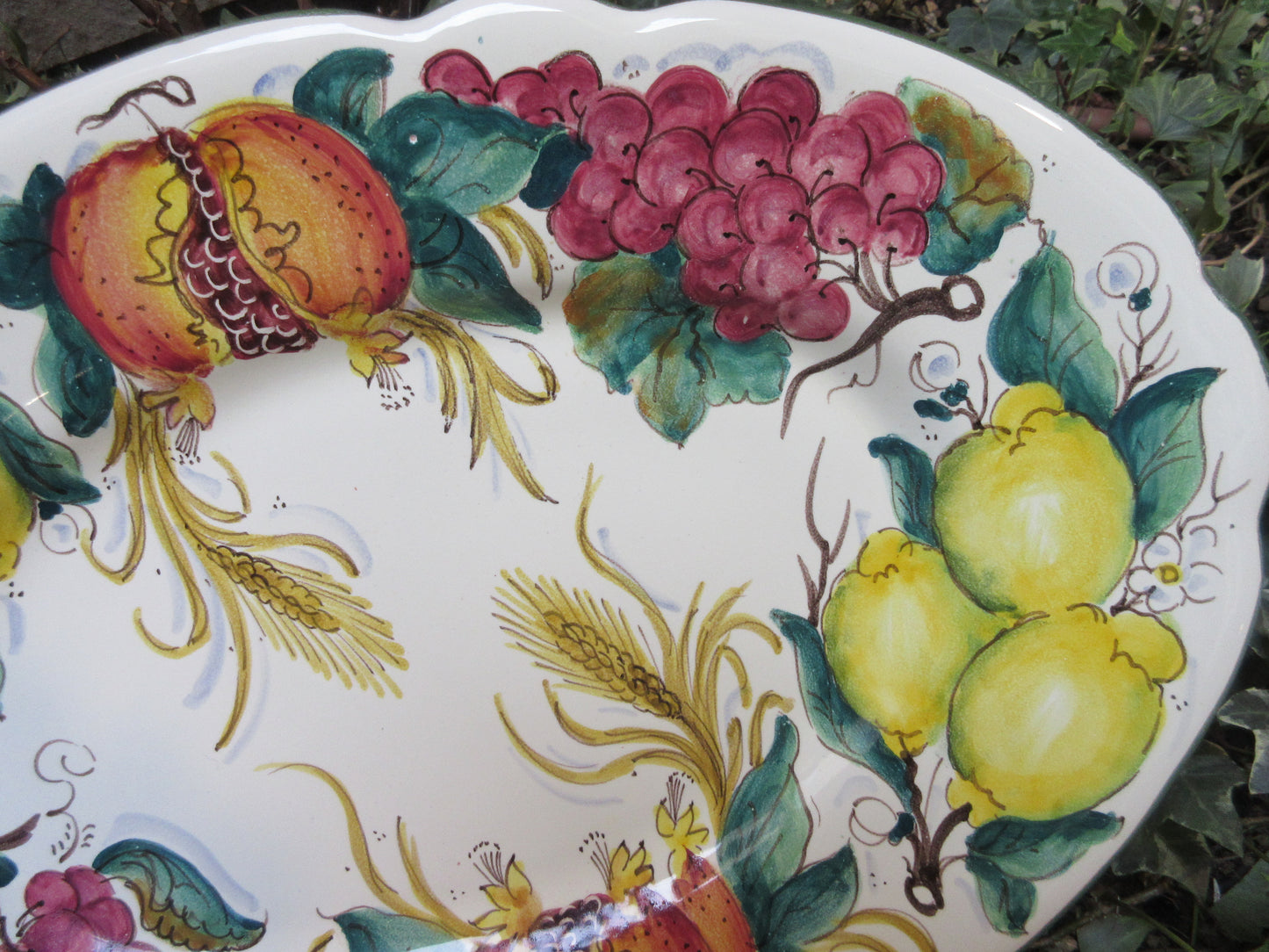 Piatto in ceramica