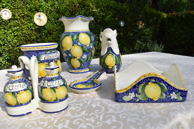 Handmade, hand painted italian ceramics –