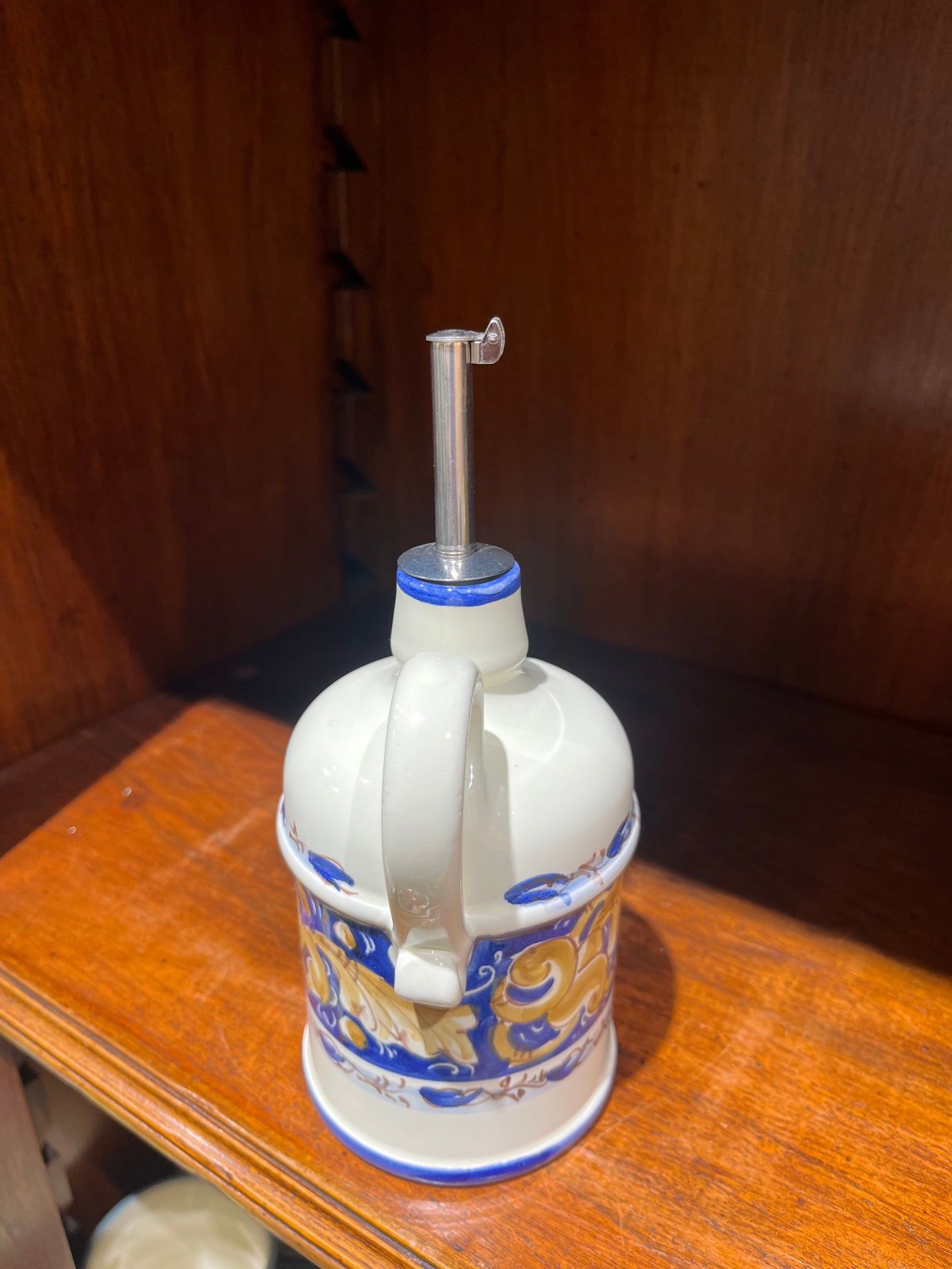 Ceramic oil dispenser