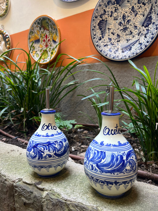 Ceramic oil dispenser