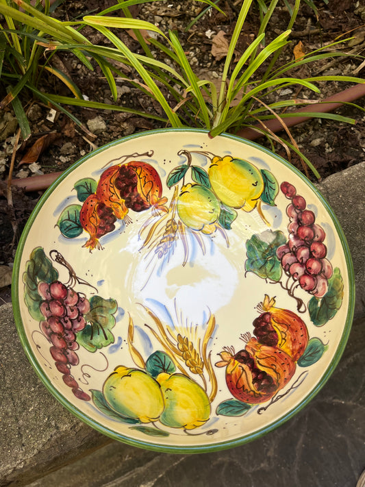 Ceramic bowl for kitchen