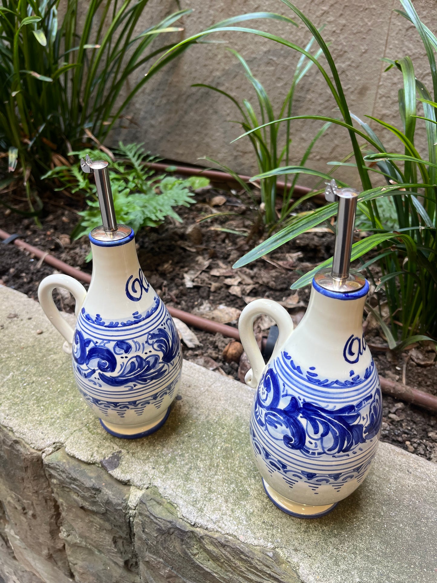 Ceramic oil dispenser