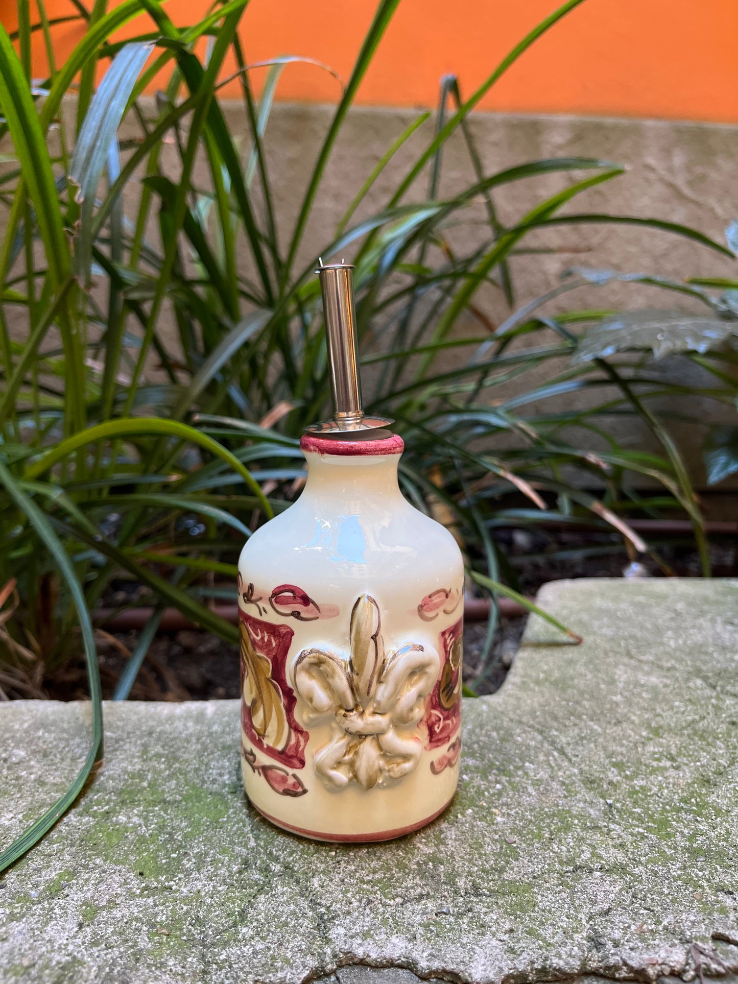 Ceramic oil dispenser