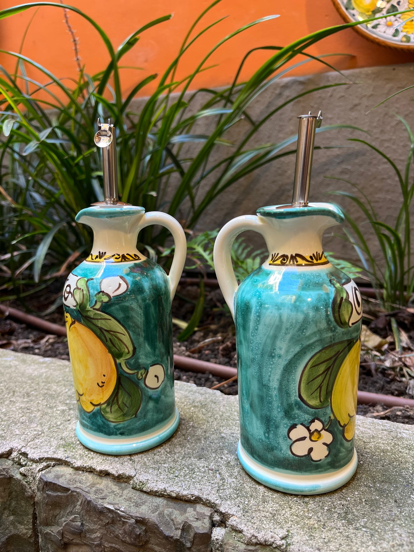 Ceramic oil dispenser