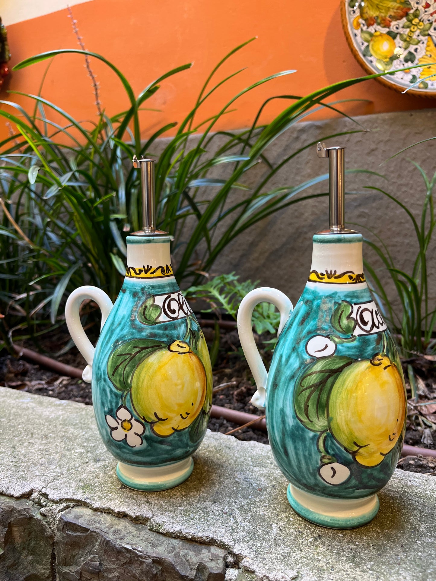 Ceramic oil dispenser